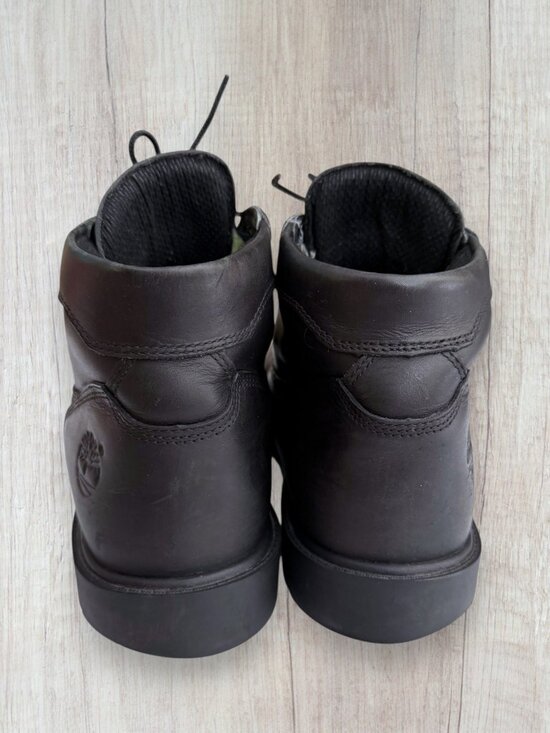 Timberland Waterproof Chukka Boots Black Leather Men\'s 10.5 Lace Up Work Boots